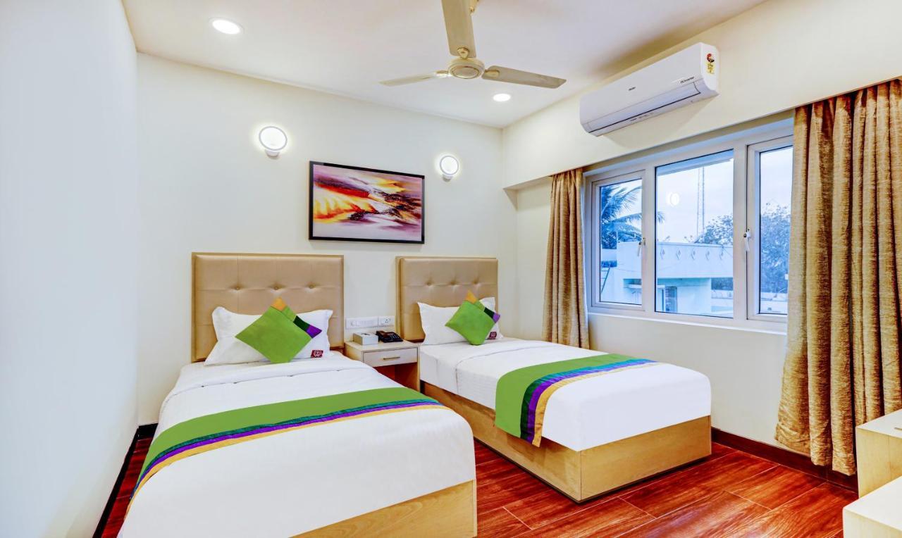 Treebo Galaxy Suites Mathikere Bangalore Exterior foto
