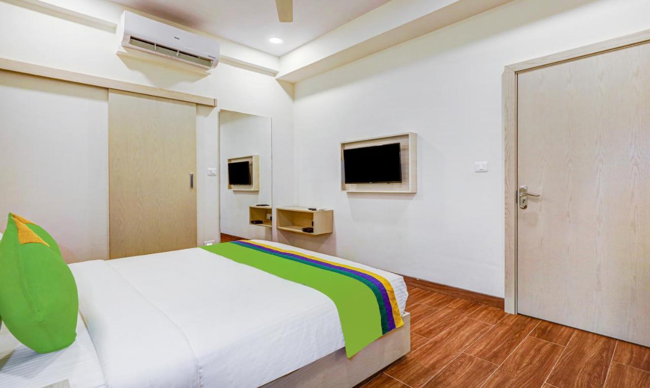 Treebo Galaxy Suites Mathikere Bangalore Exterior foto