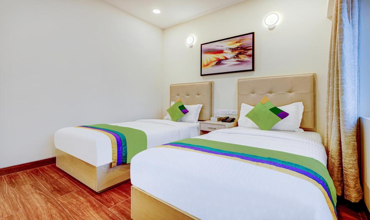 Treebo Galaxy Suites Mathikere Bangalore Exterior foto